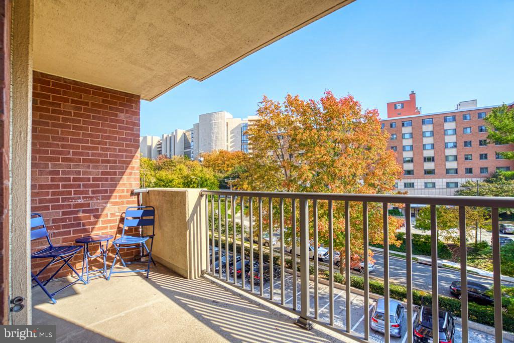 HORIZON HOUSE - Residential Lease