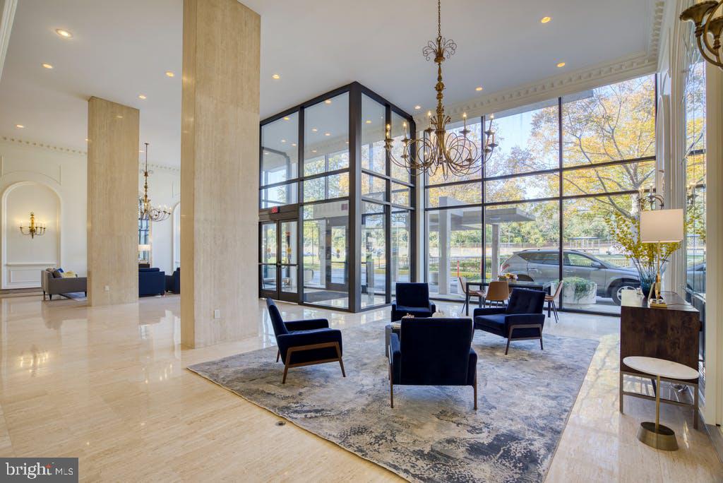 HORIZON HOUSE - Residential Lease