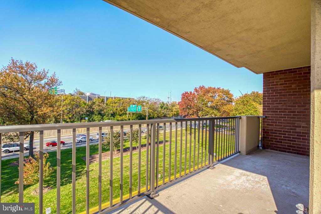 HORIZON HOUSE - Residential Lease