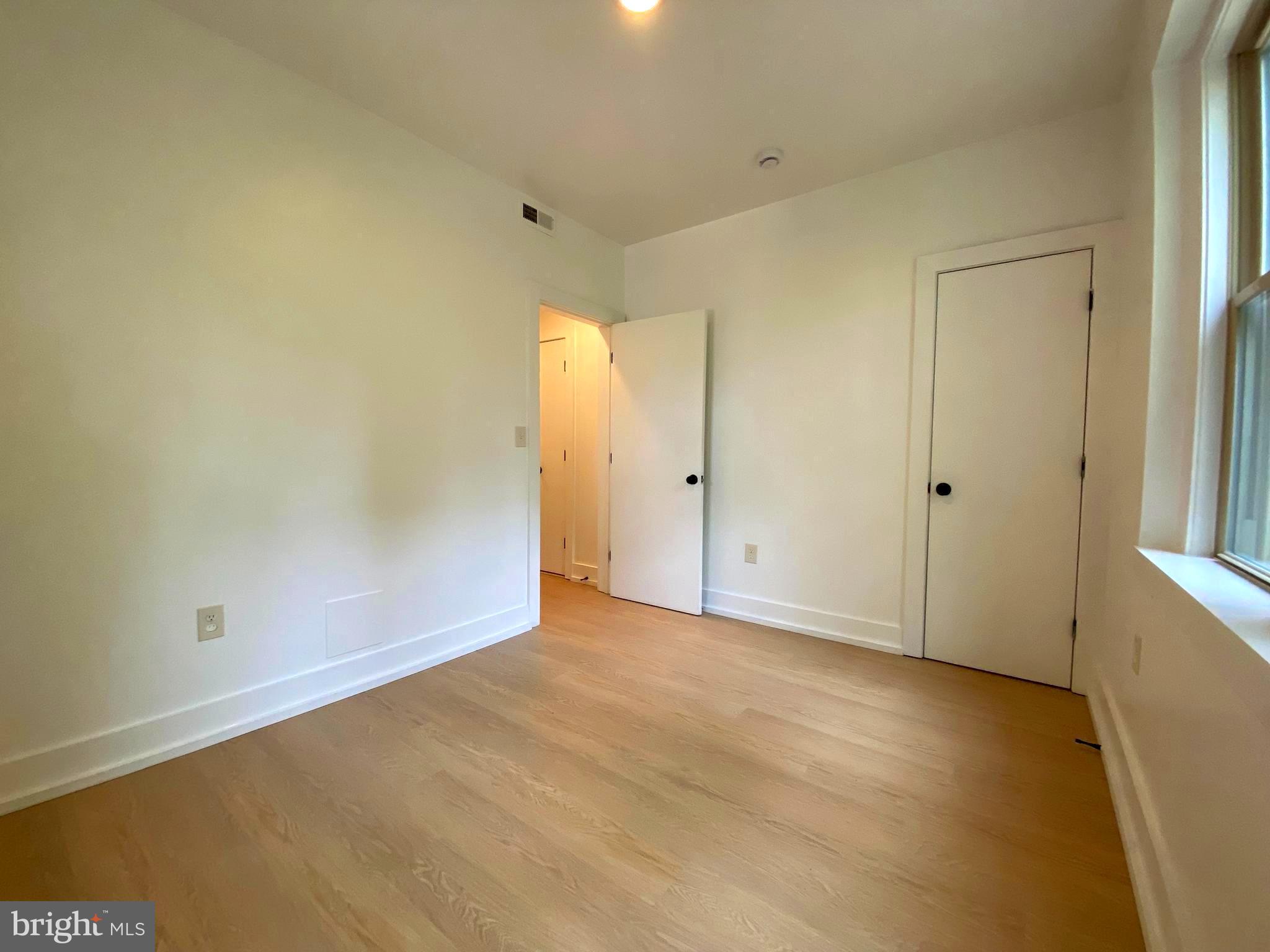 MOUNT PLEASANT - Residential Lease