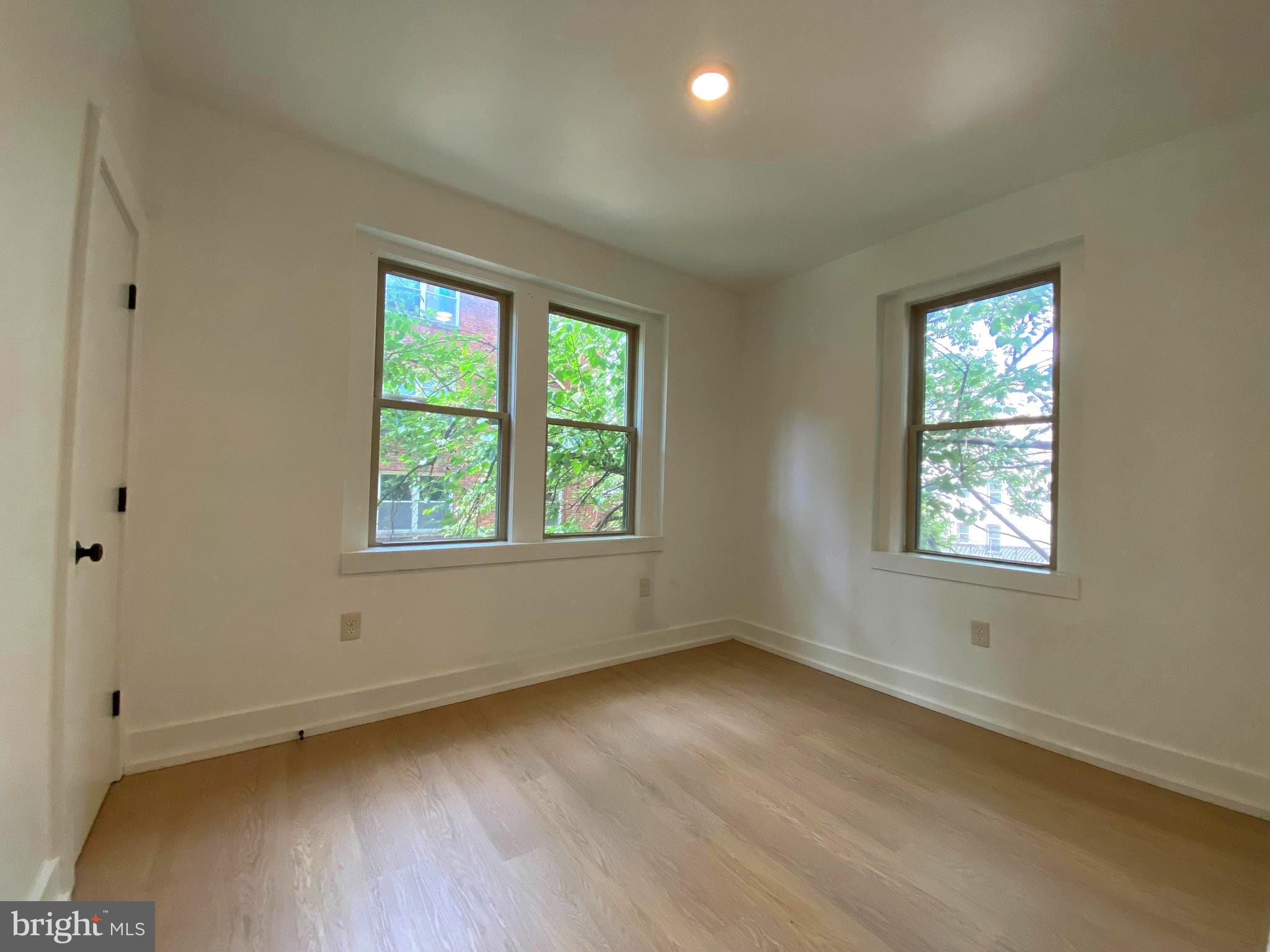 MOUNT PLEASANT - Residential Lease