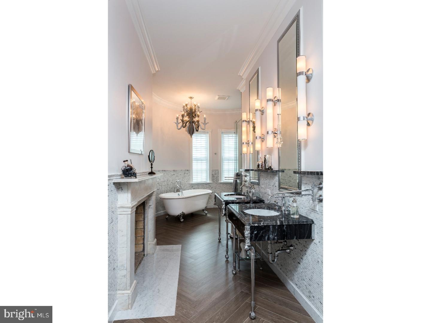 SOCIETY HILL - Residential