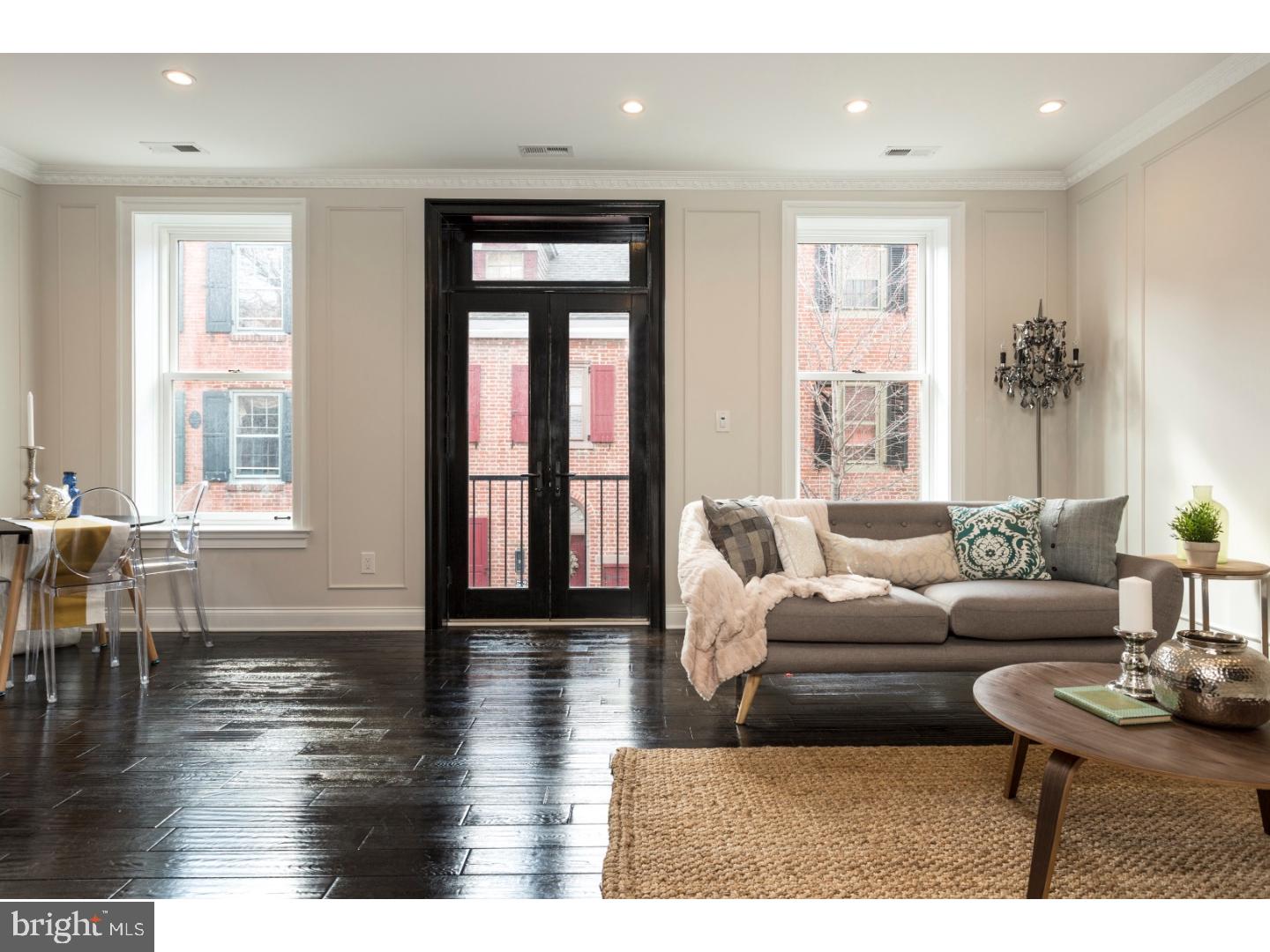 SOCIETY HILL - Residential