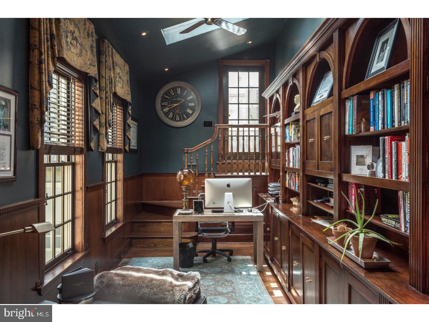 SOCIETY HILL - Residential