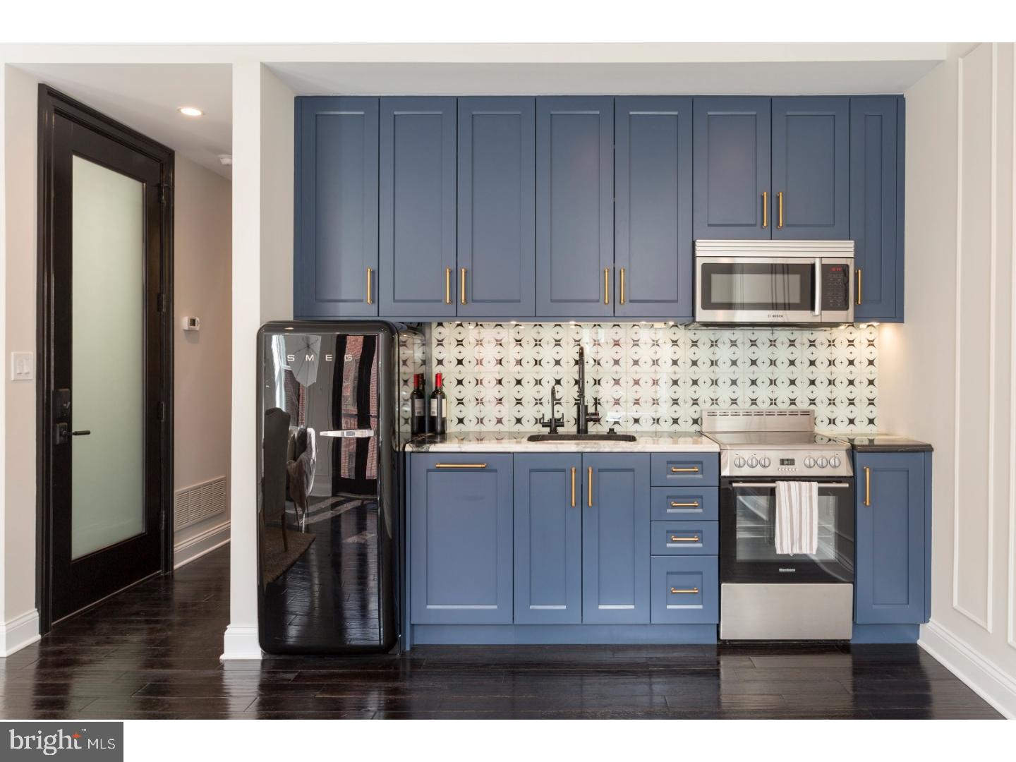 SOCIETY HILL - Residential