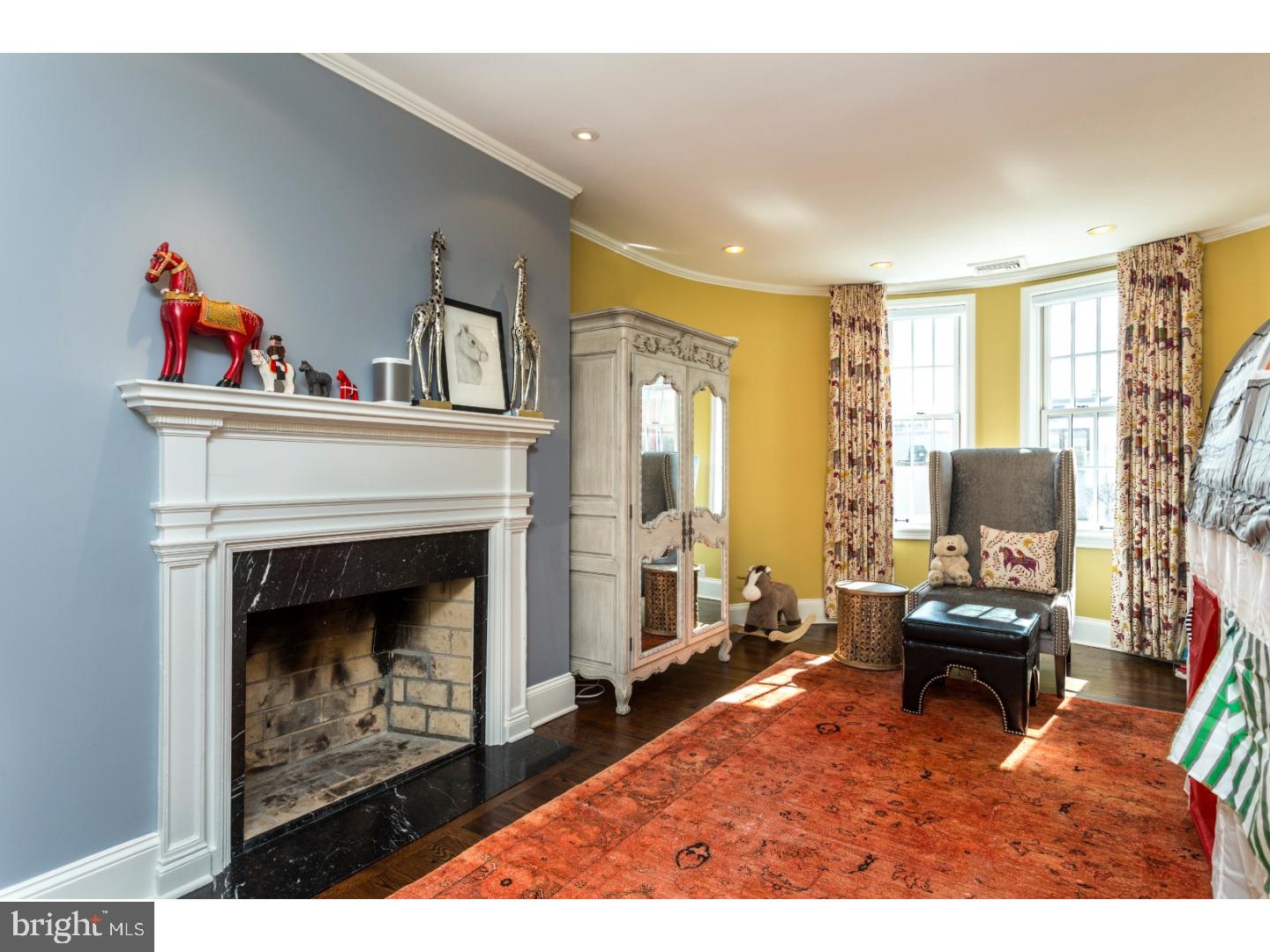 SOCIETY HILL - Residential