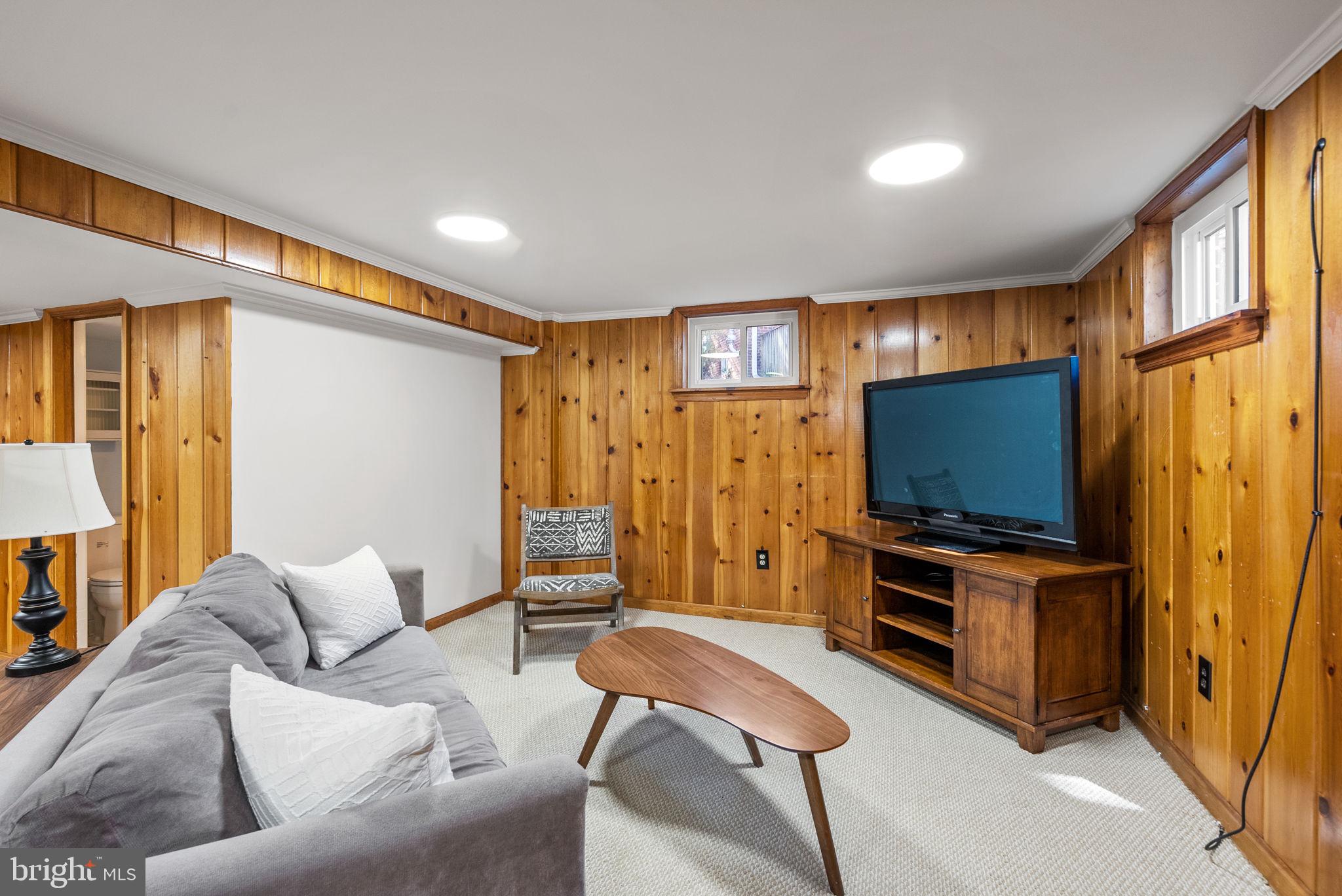 CARROLL KNOLLS - Residential