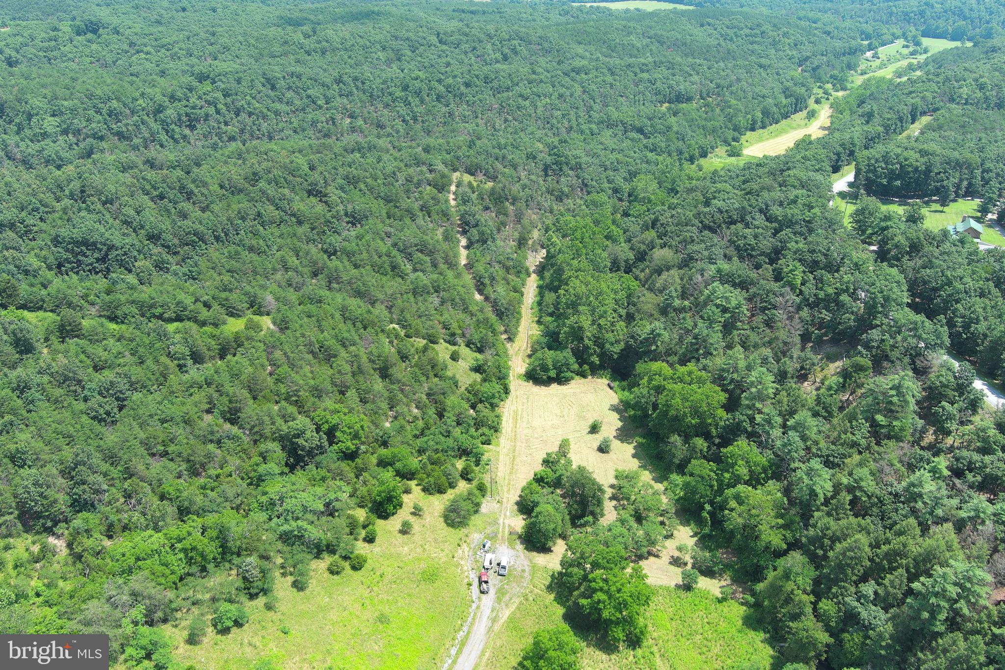 QUIVEY'S GROVE - Land