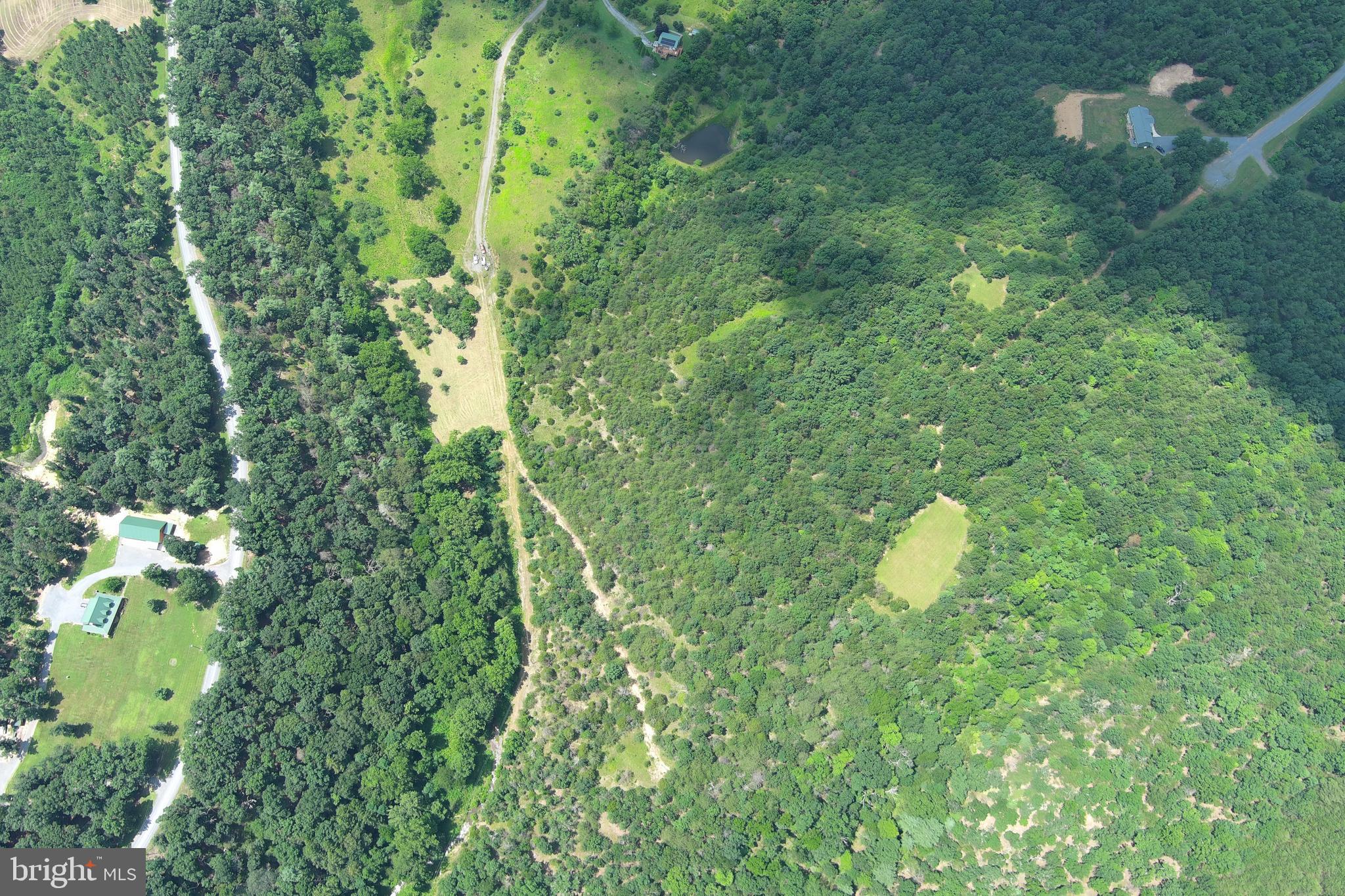 QUIVEY'S GROVE - Land