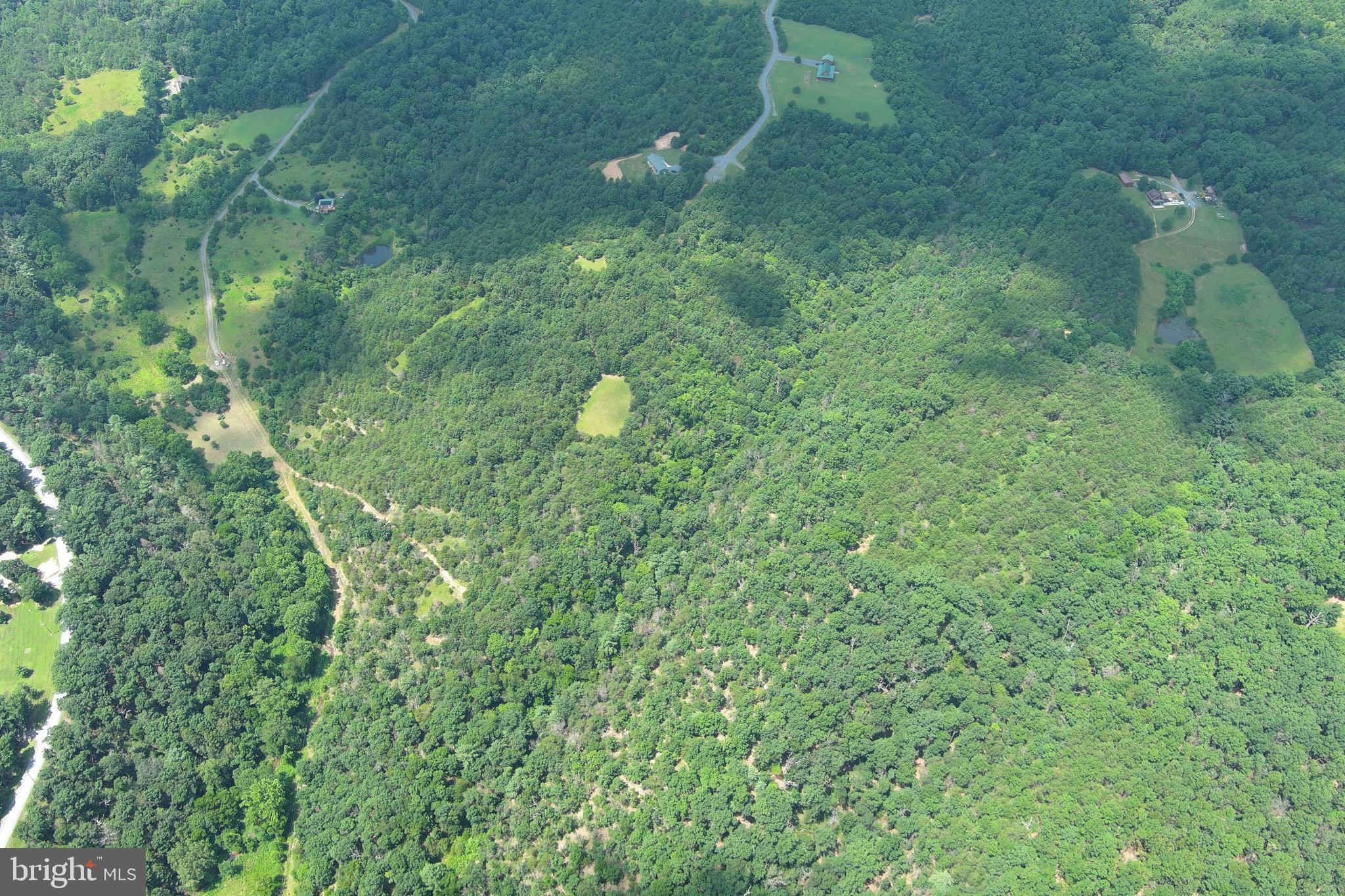 QUIVEY'S GROVE - Land