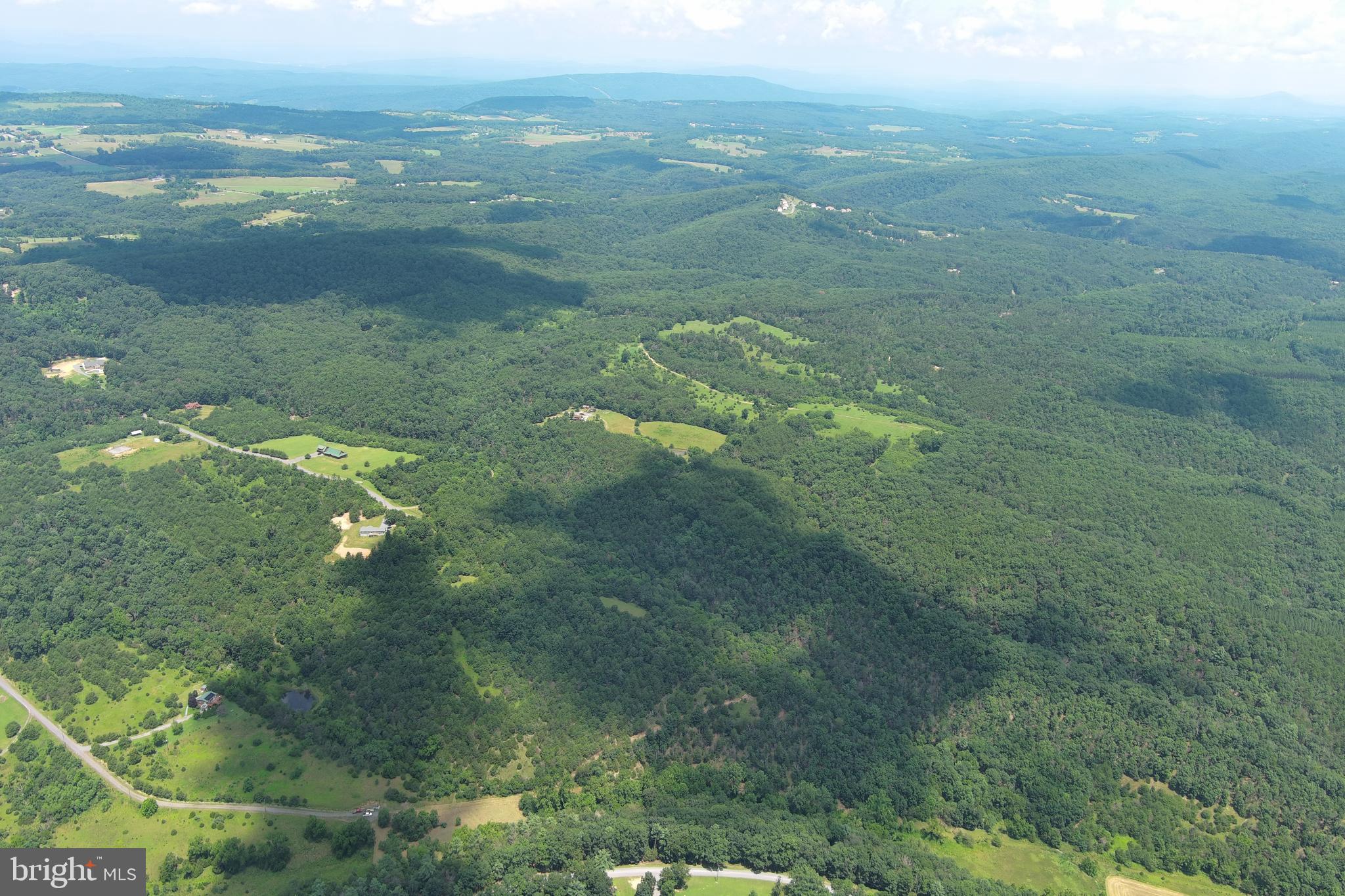 QUIVEY'S GROVE - Land