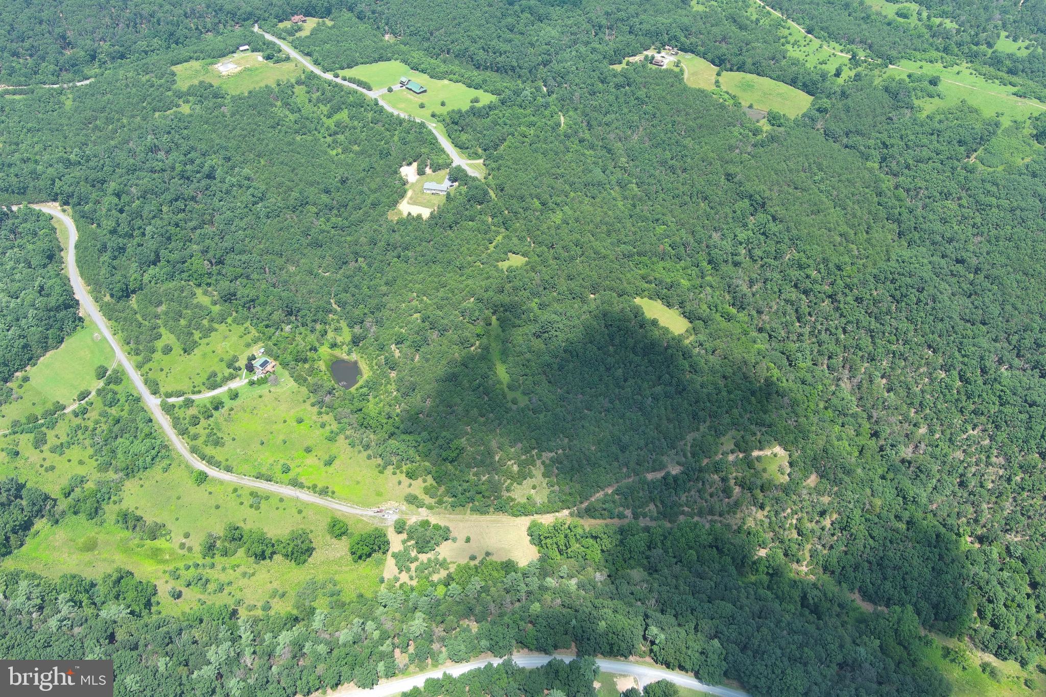 QUIVEY'S GROVE - Land