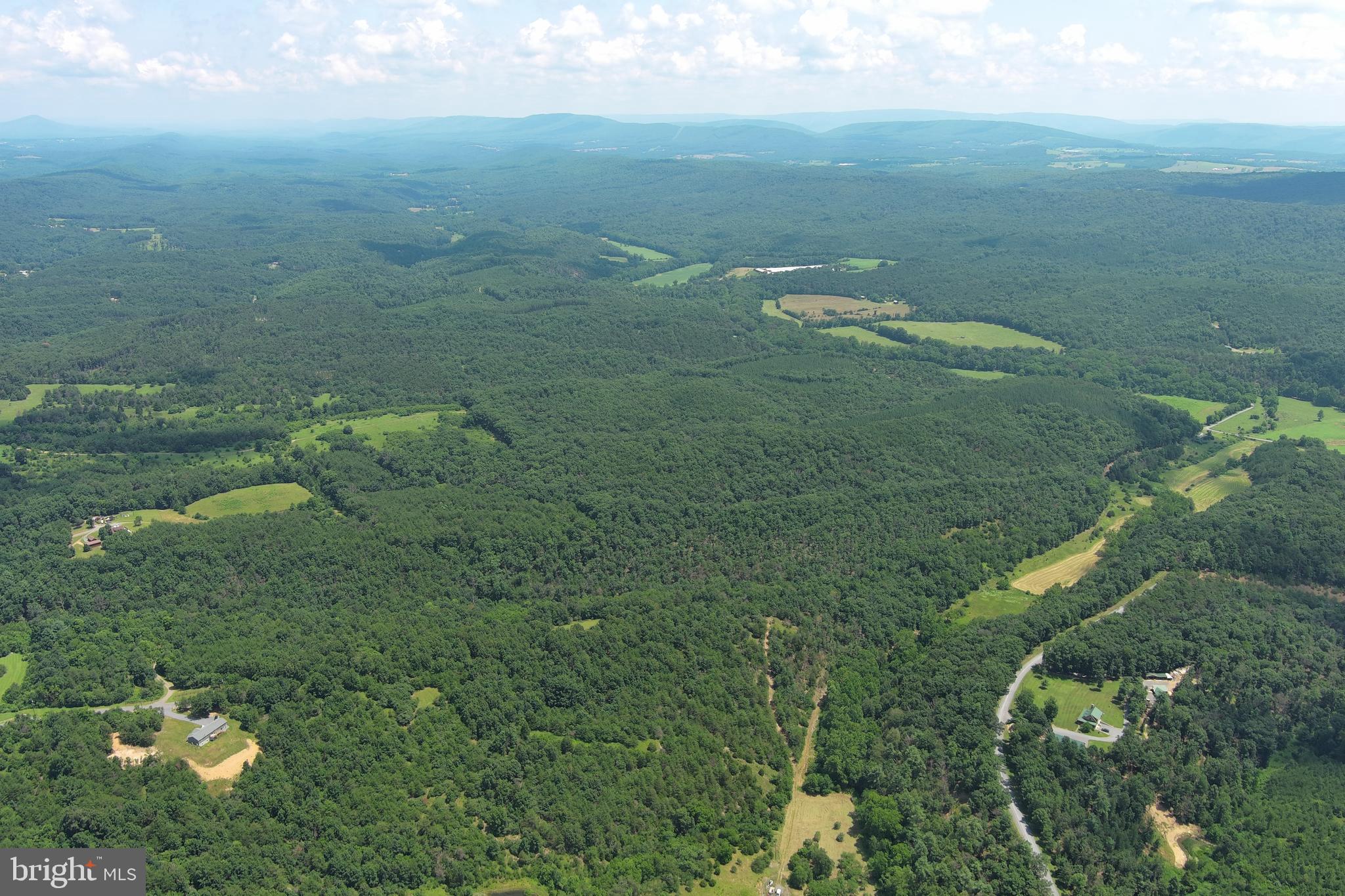 QUIVEY'S GROVE - Land