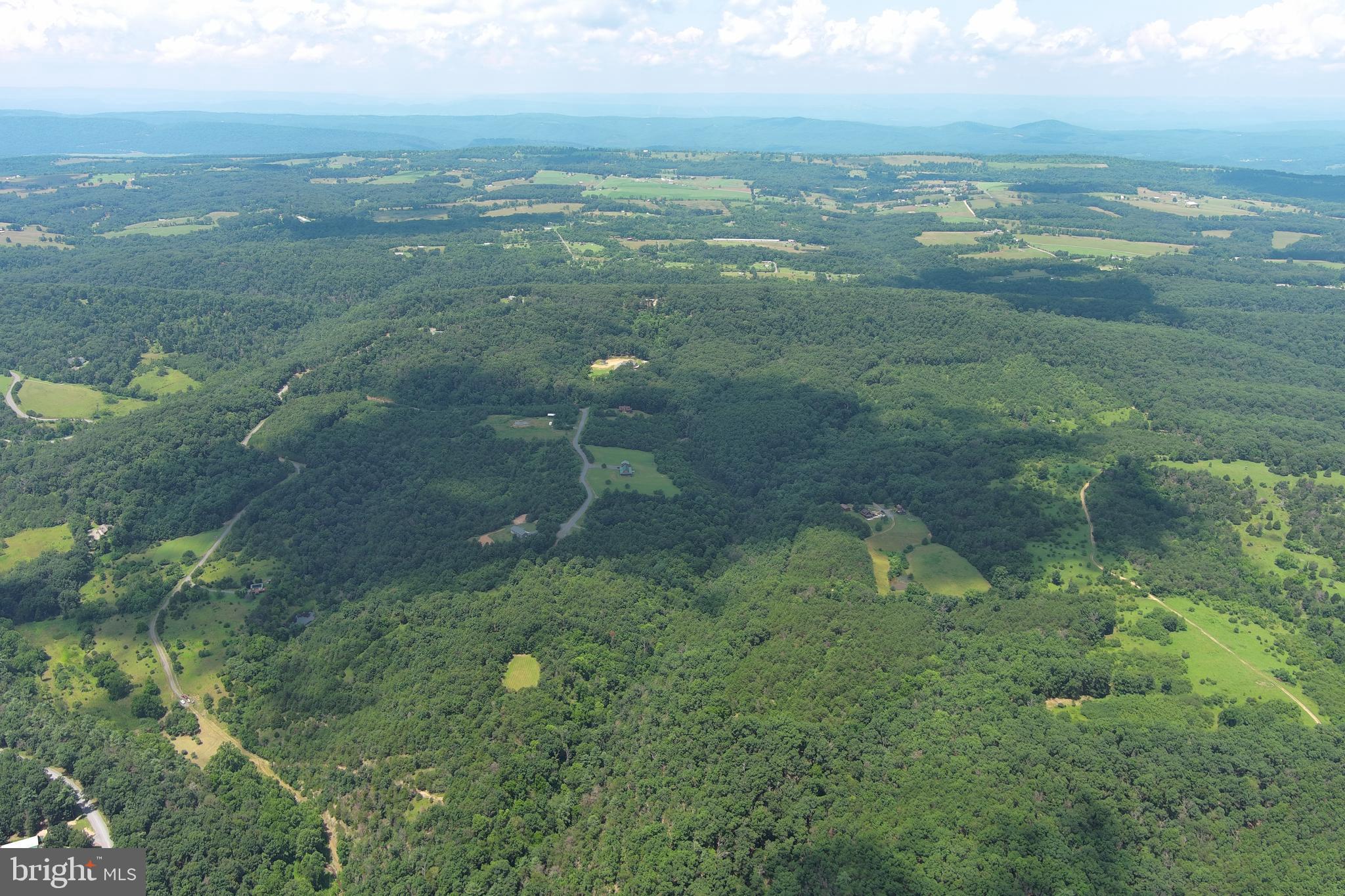 QUIVEY'S GROVE - Land