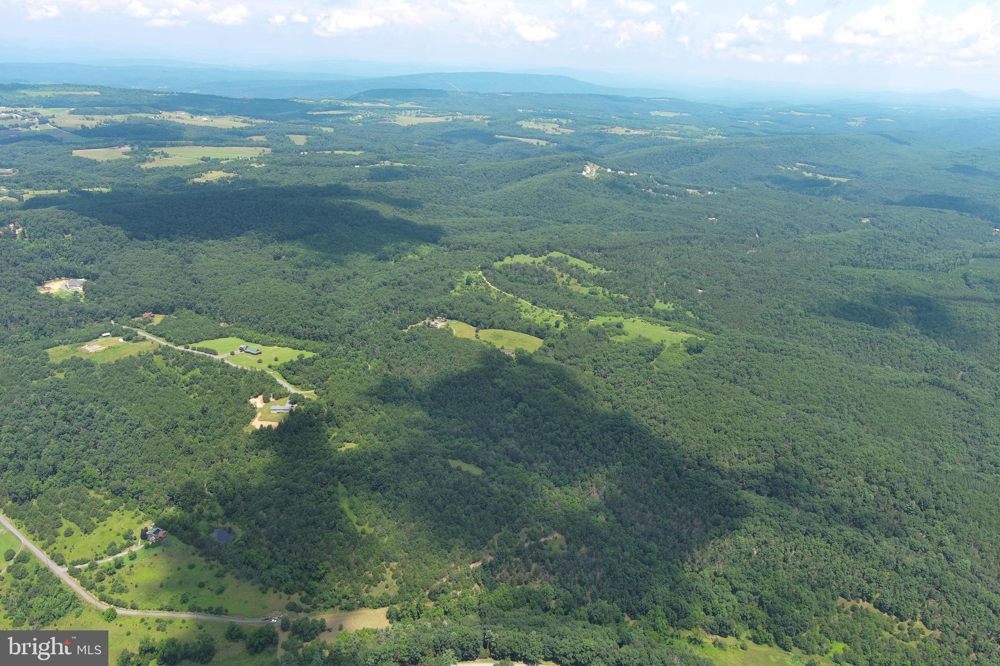 QUIVEY'S GROVE - Land