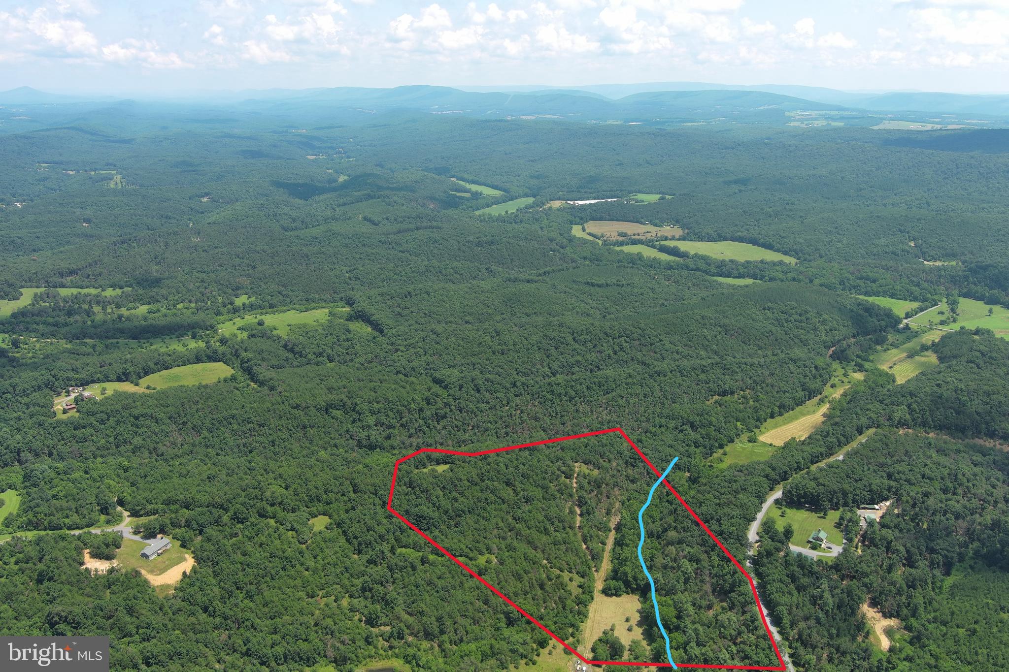 QUIVEY'S GROVE - Land