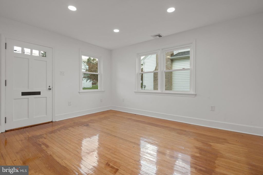 Photo of 187 W FREDERICK ST, MILLERSVILLE, PA 17551 (MLS # PALA2029064)