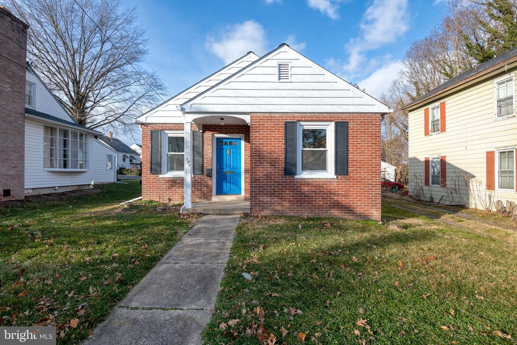 Photo of 187 W FREDERICK ST, MILLERSVILLE, PA 17551 (MLS # PALA2029064)