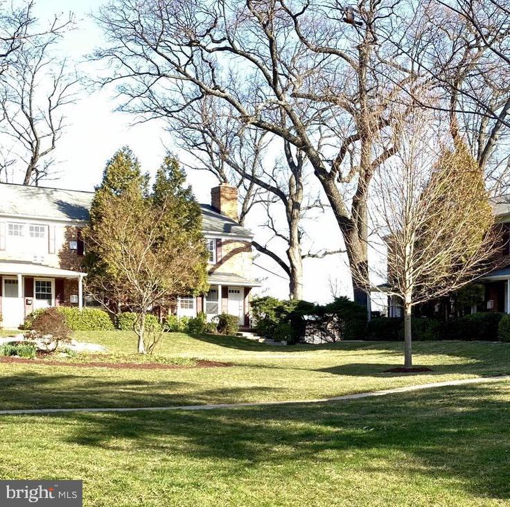 VILLAGE GREEN - Residential Lease