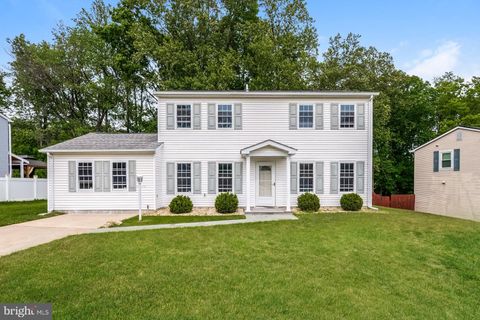 Photo of 14281 Princedale Drive, WOODBRIDGE, VA 22193 (MLS # VAPW2120638)