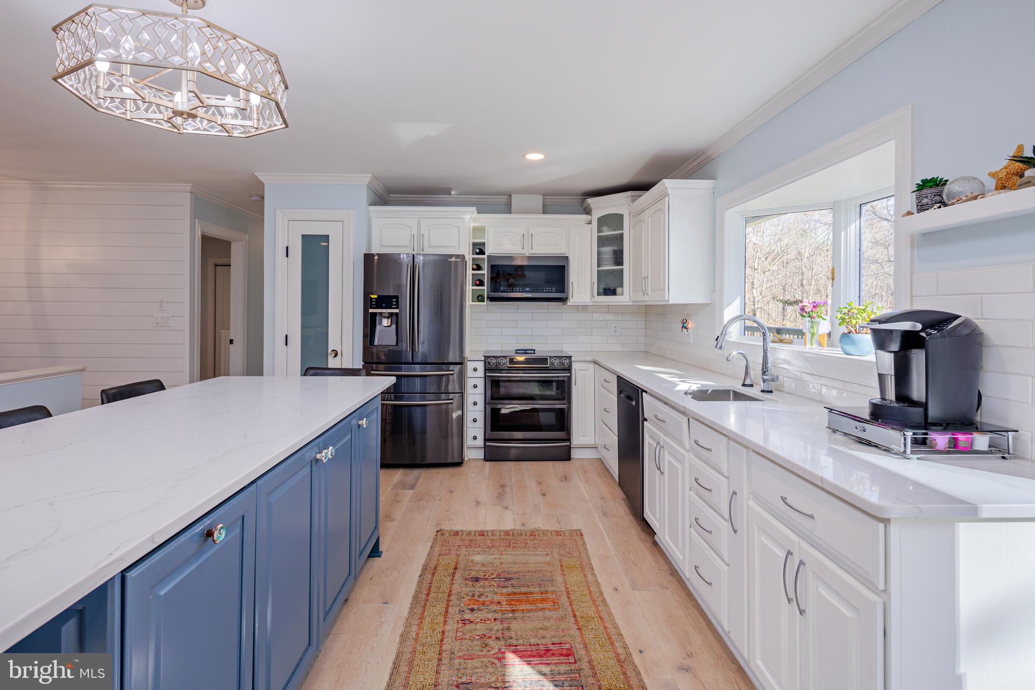 HALLMARK WOODS - Residential