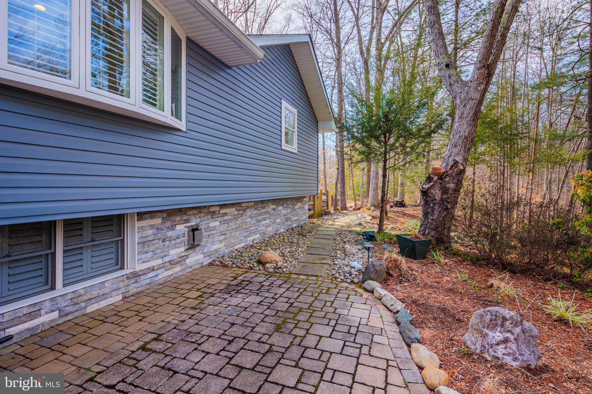 HALLMARK WOODS - Residential