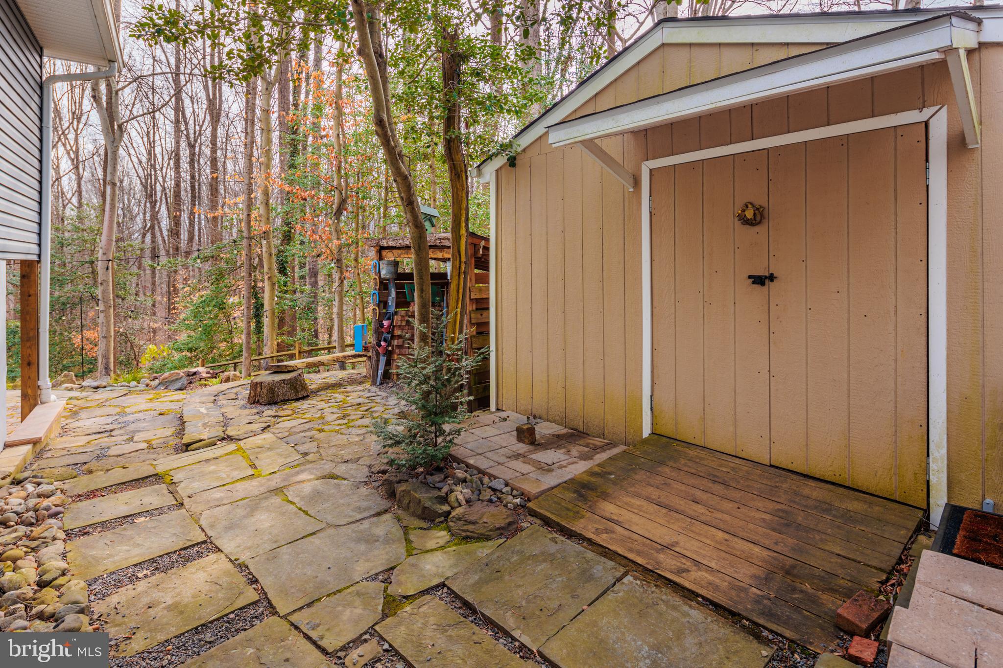 HALLMARK WOODS - Residential