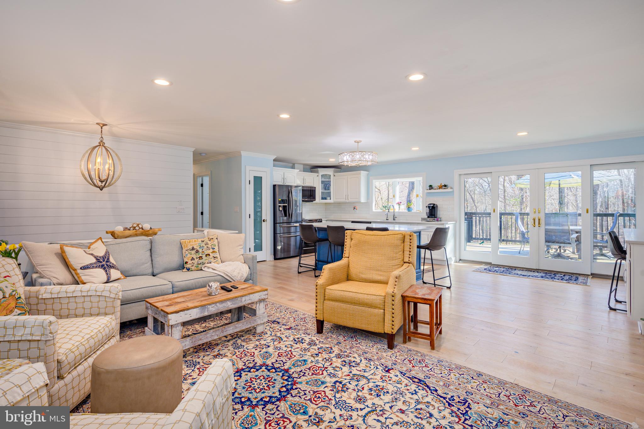 HALLMARK WOODS - Residential