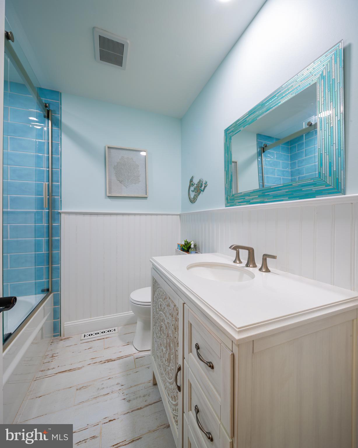 HALLMARK WOODS - Residential