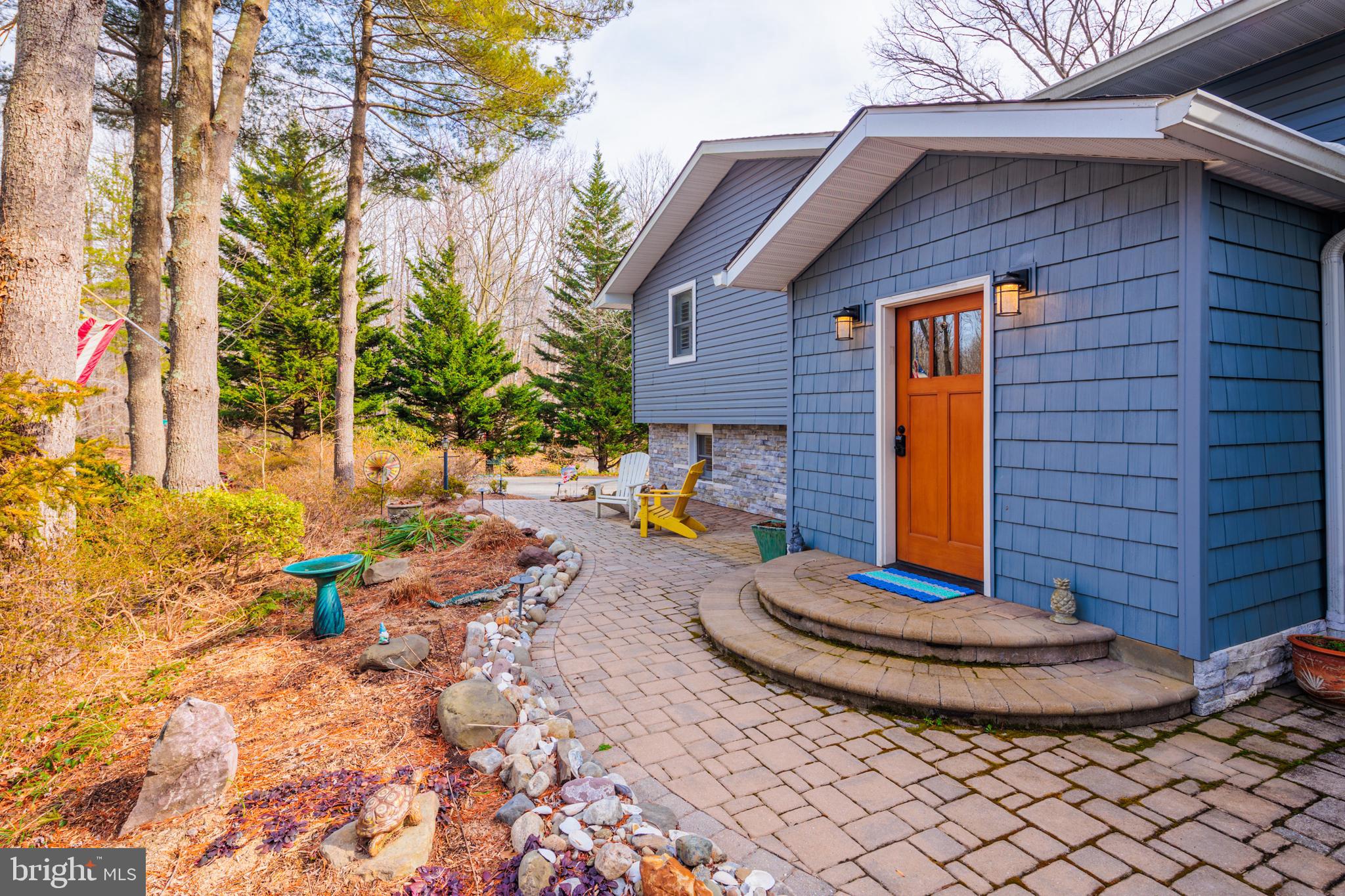 HALLMARK WOODS - Residential