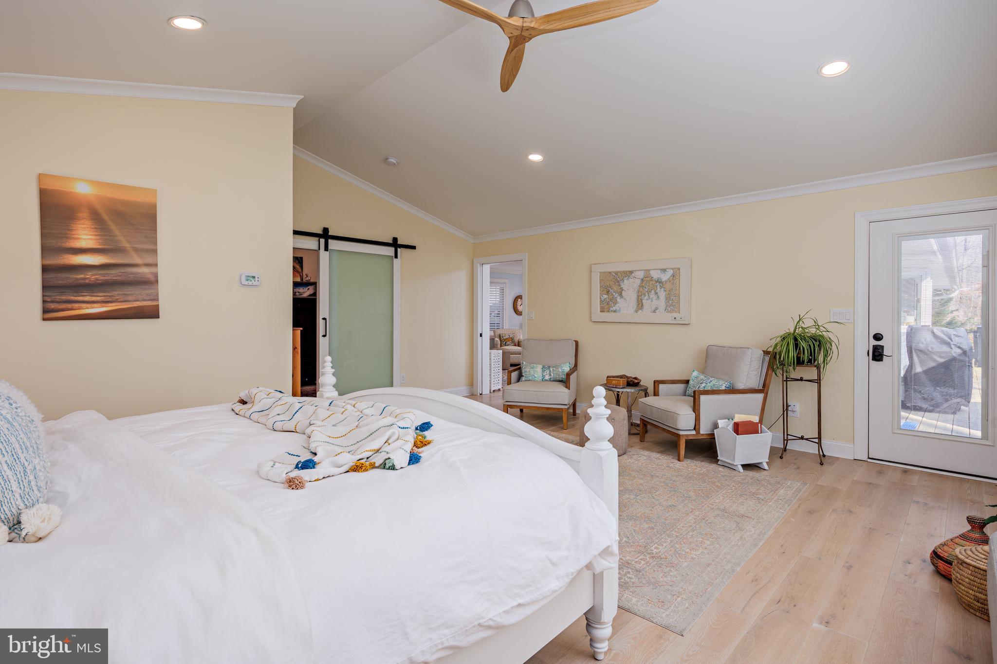 HALLMARK WOODS - Residential