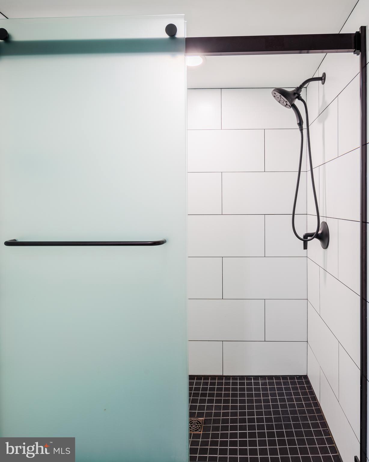 HALLMARK WOODS - Residential