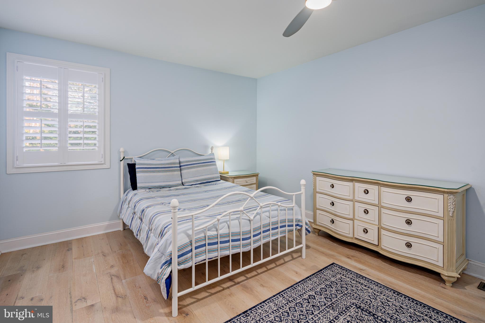 HALLMARK WOODS - Residential