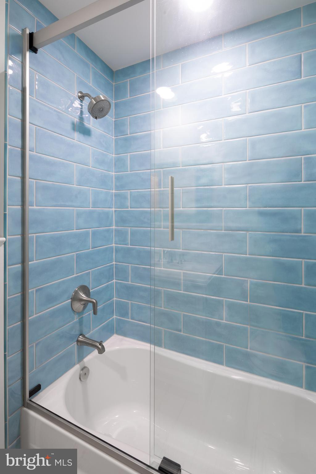 HALLMARK WOODS - Residential