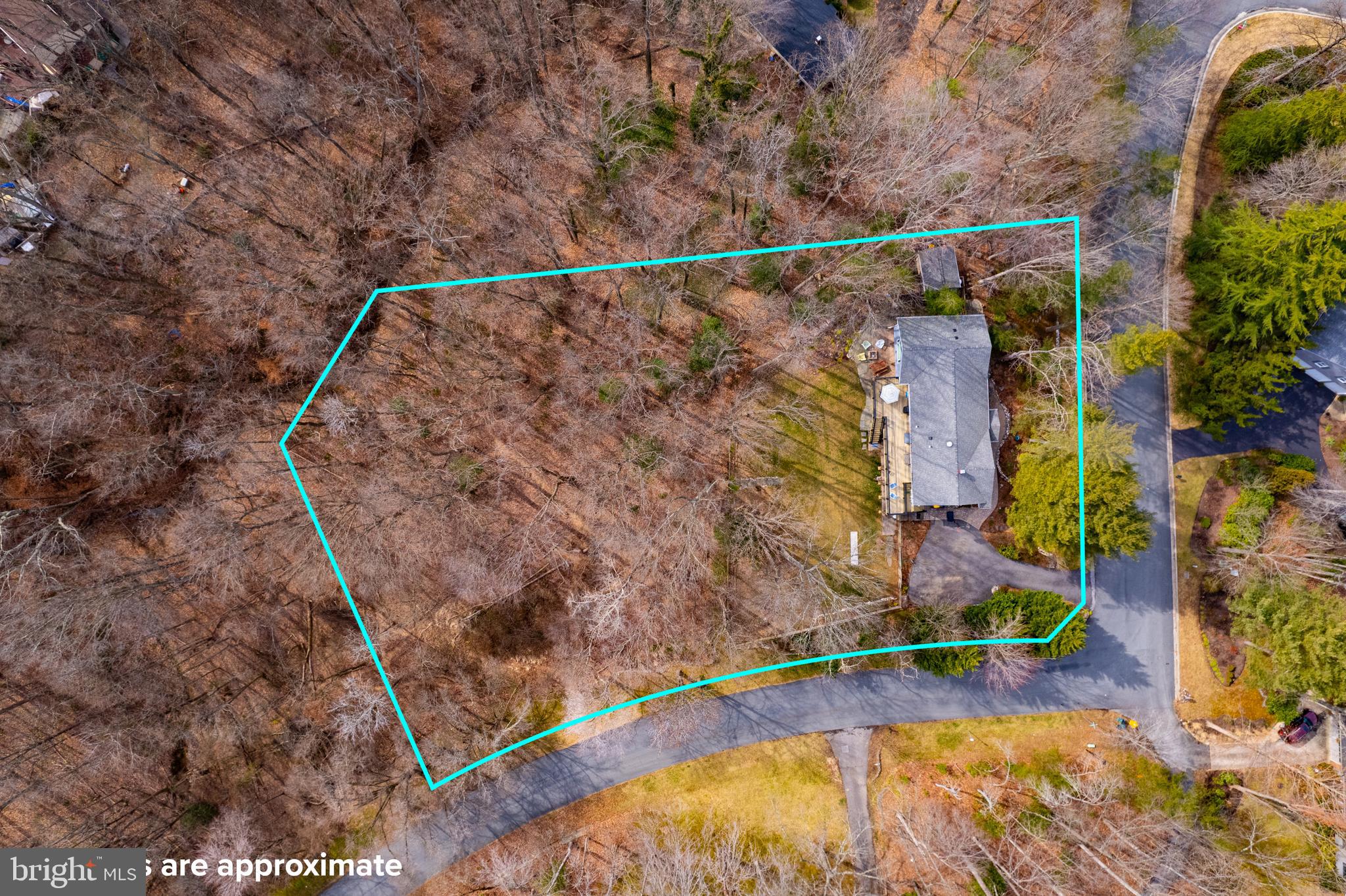 HALLMARK WOODS - Residential