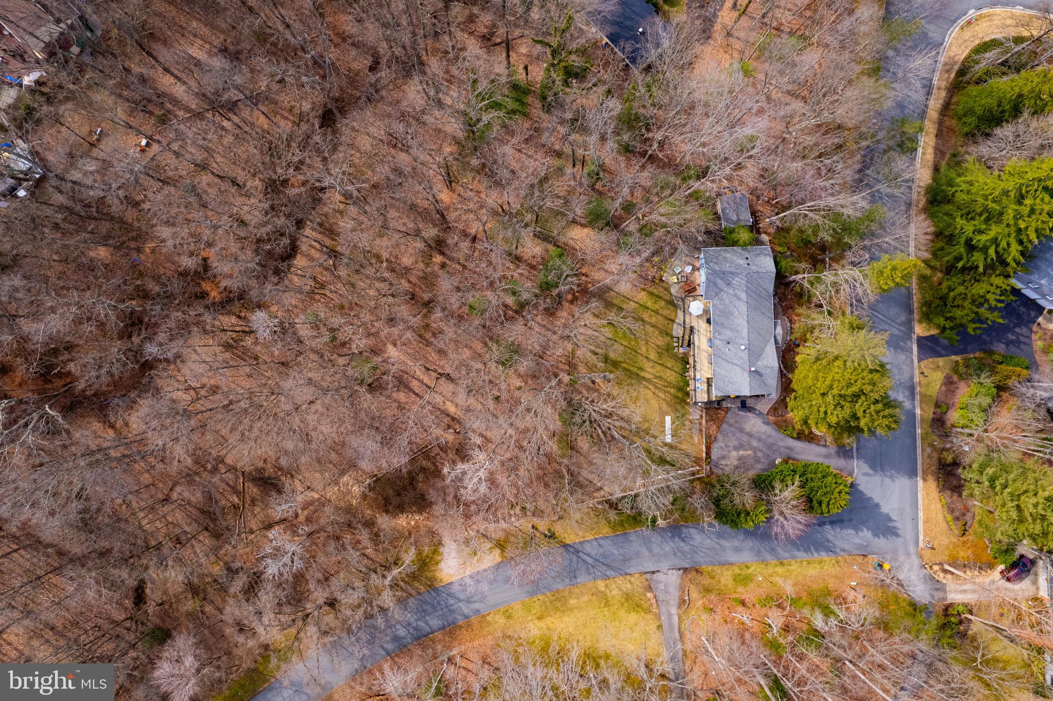 HALLMARK WOODS - Residential