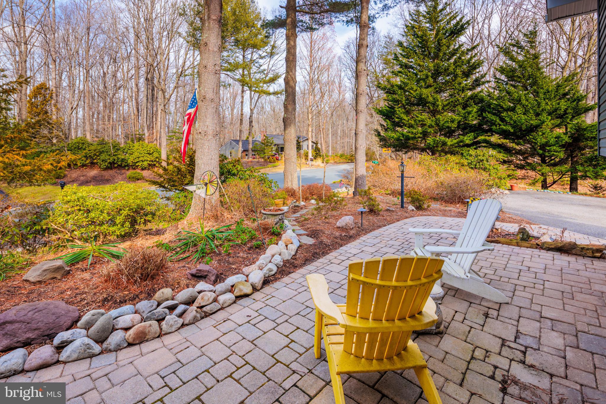 HALLMARK WOODS - Residential