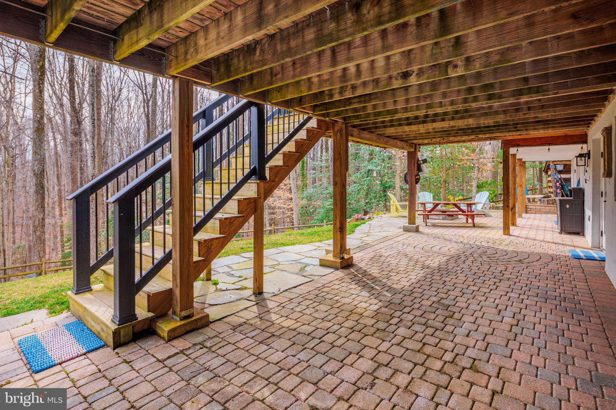 HALLMARK WOODS - Residential