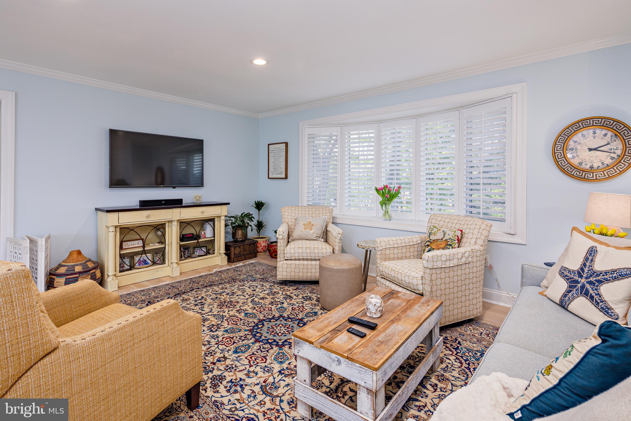 HALLMARK WOODS - Residential