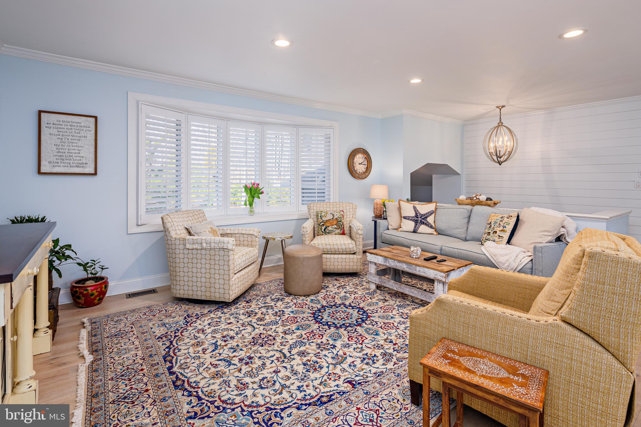 HALLMARK WOODS - Residential