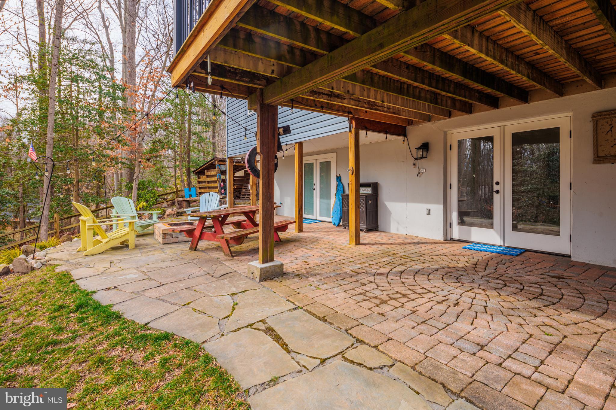 HALLMARK WOODS - Residential