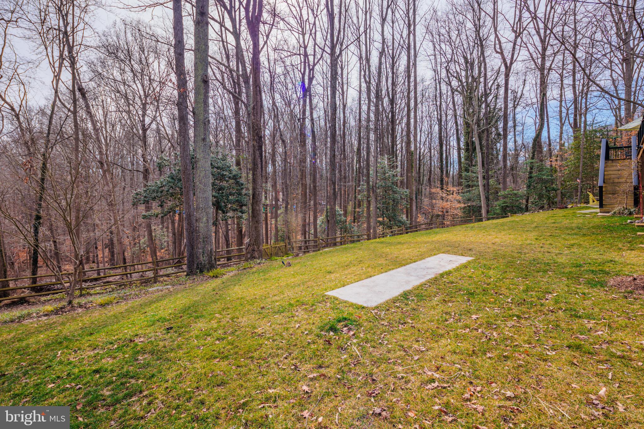 HALLMARK WOODS - Residential