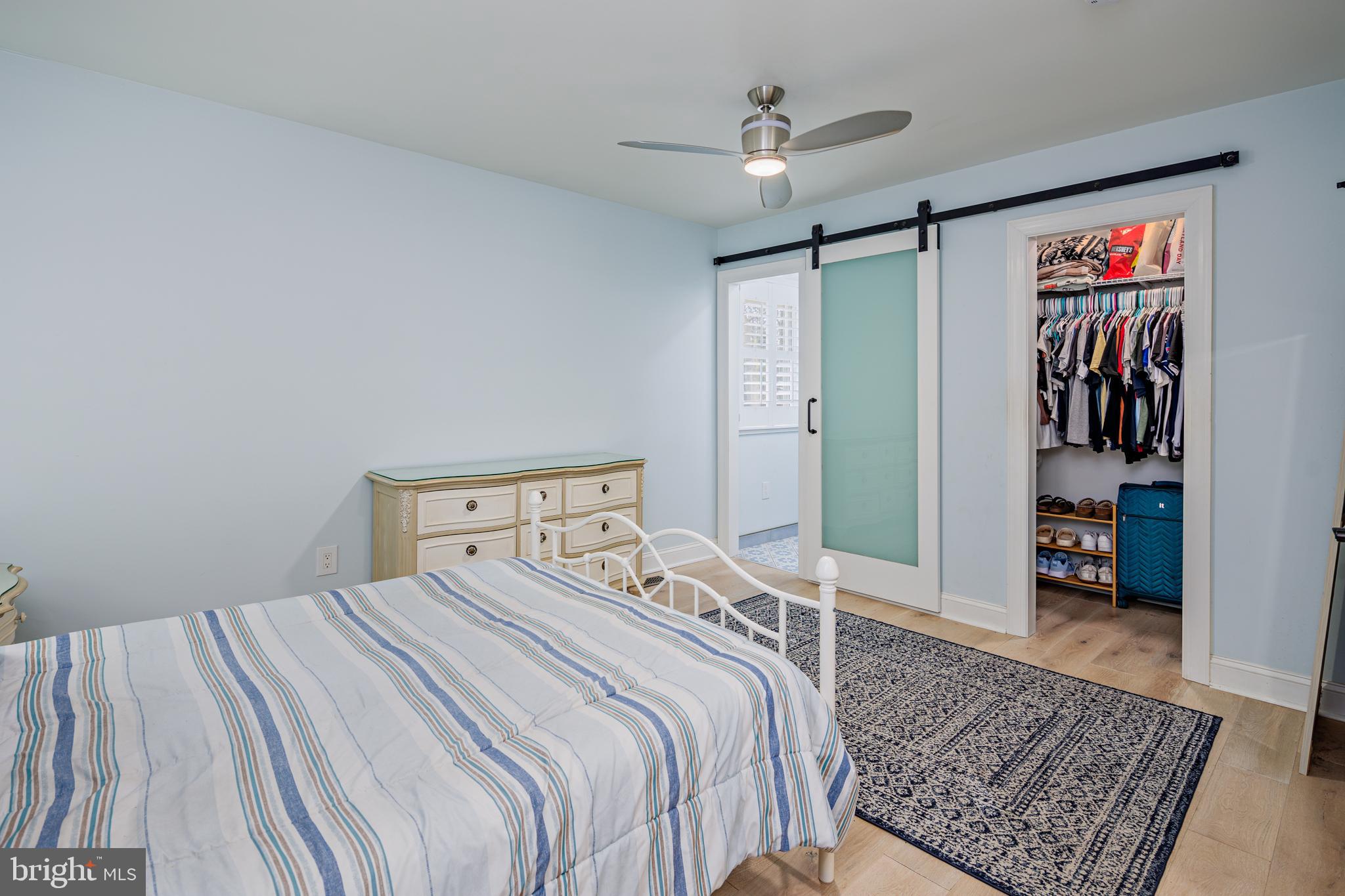 HALLMARK WOODS - Residential