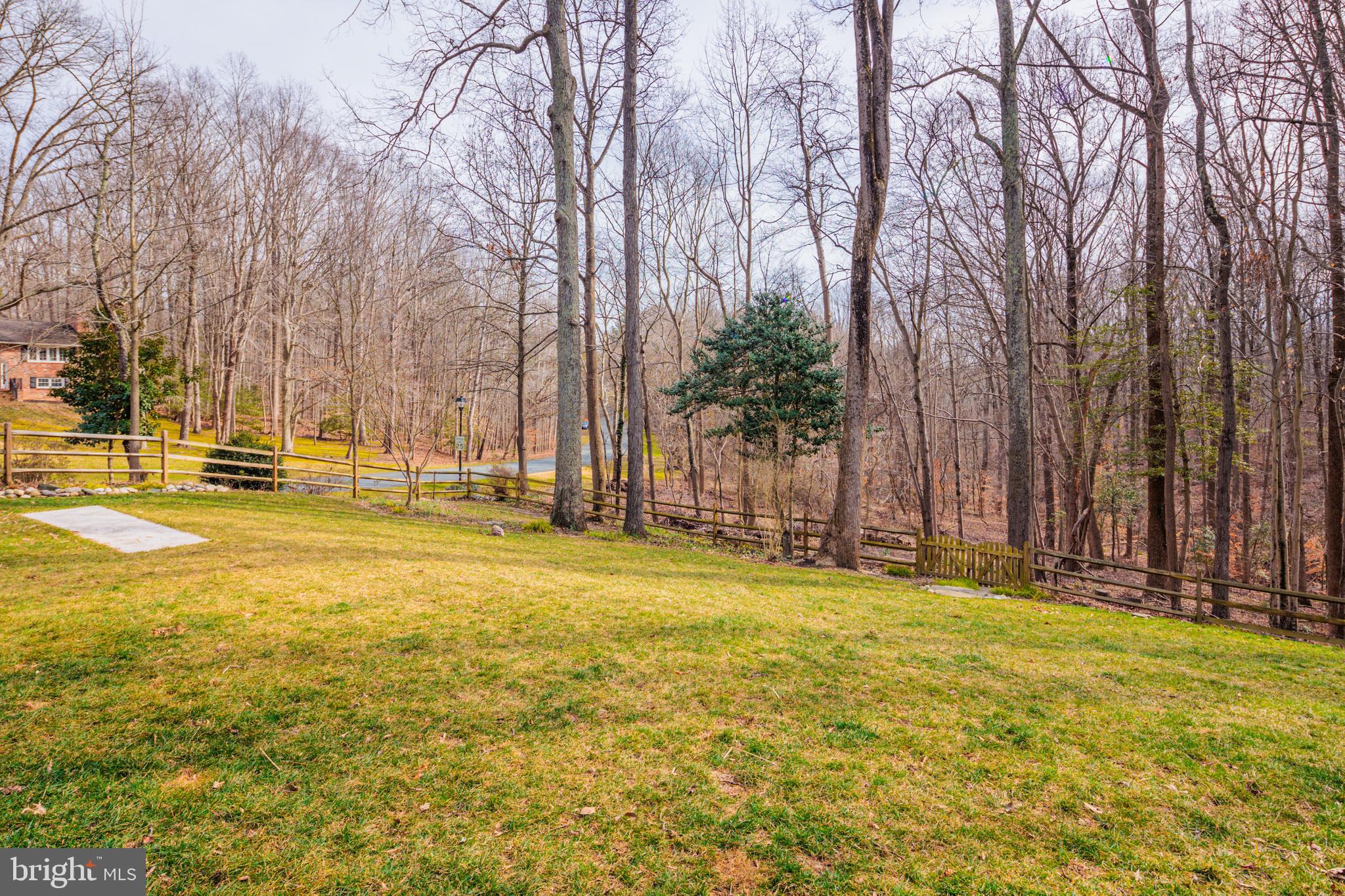 HALLMARK WOODS - Residential