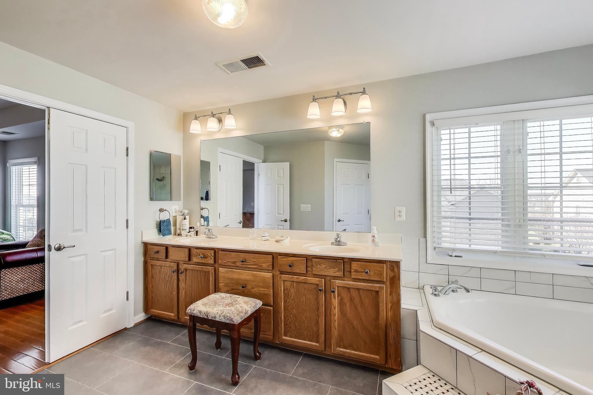 PORT POTOMAC - Residential