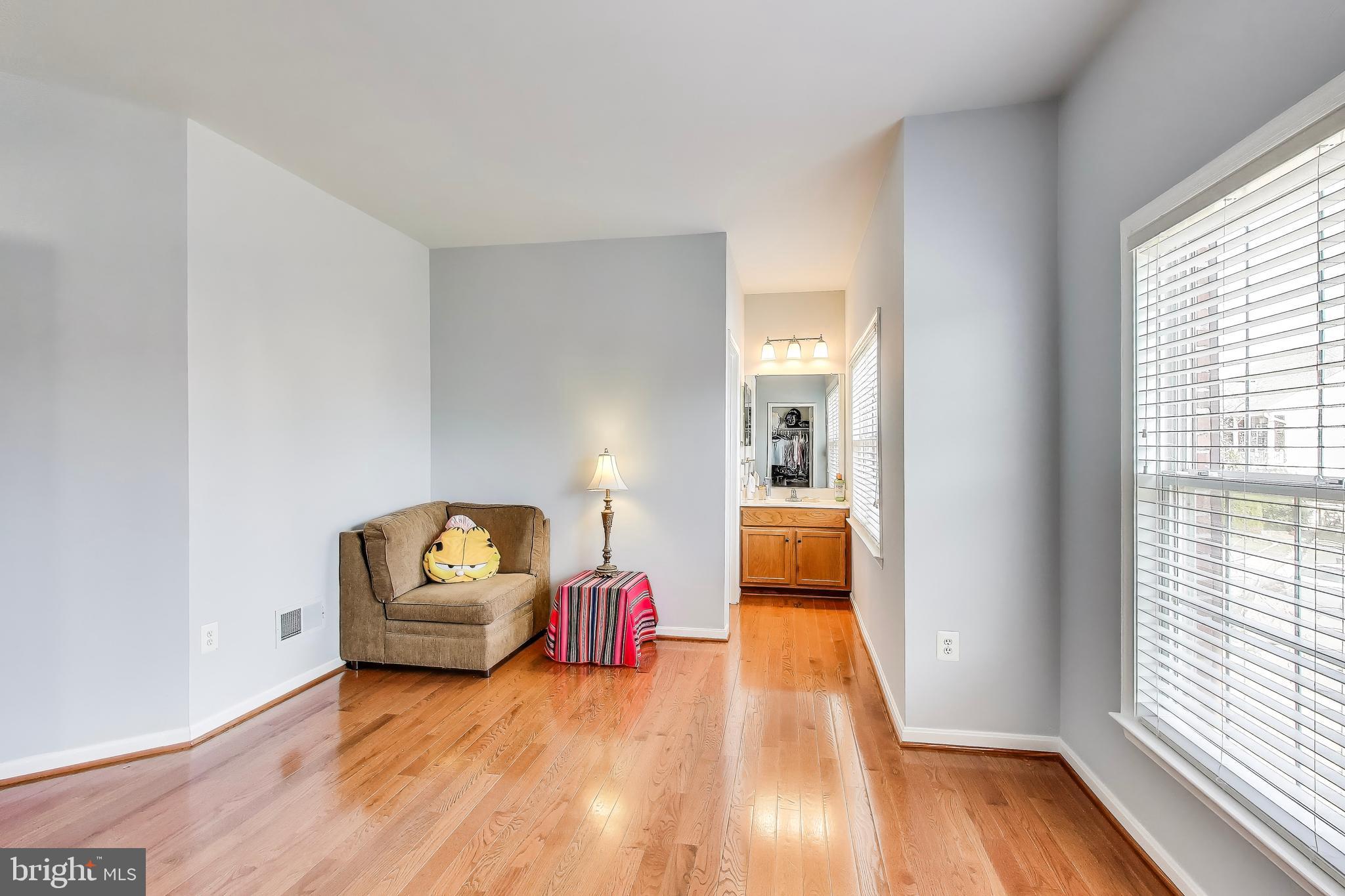 PORT POTOMAC - Residential