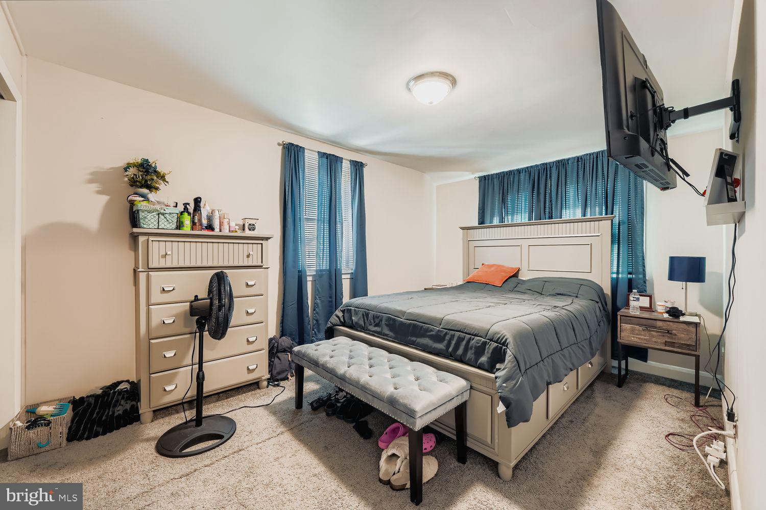 HAMILTON HILLS - Residential