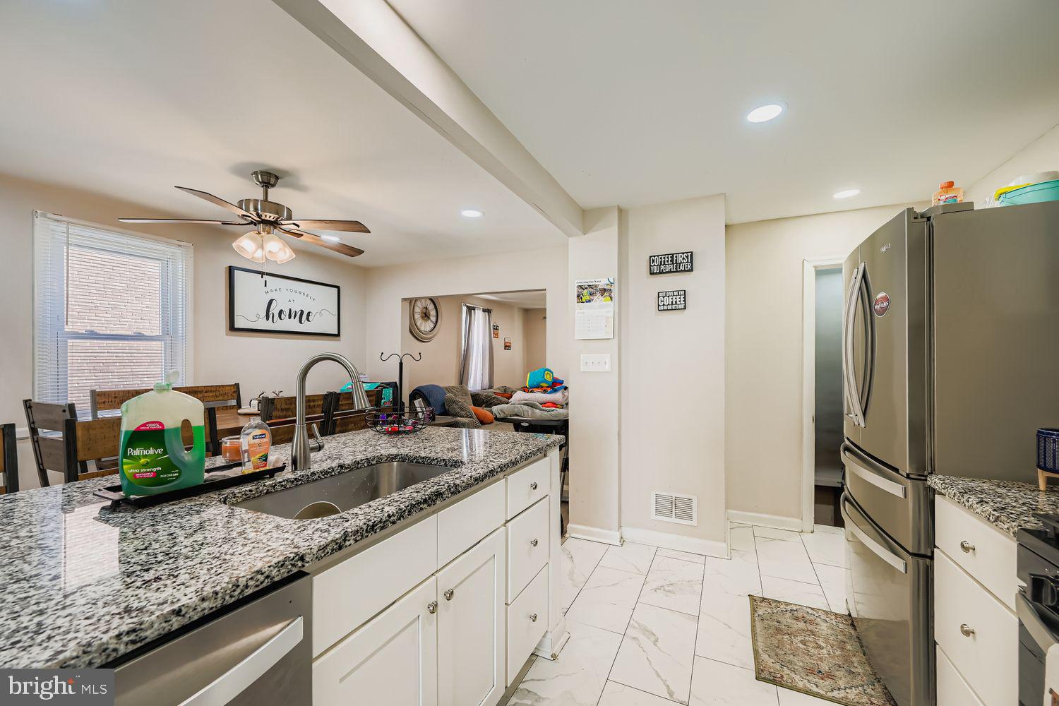 HAMILTON HILLS - Residential