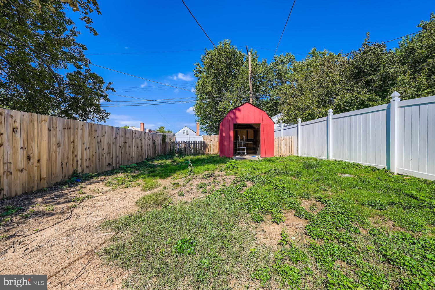 HAMILTON HILLS - Residential