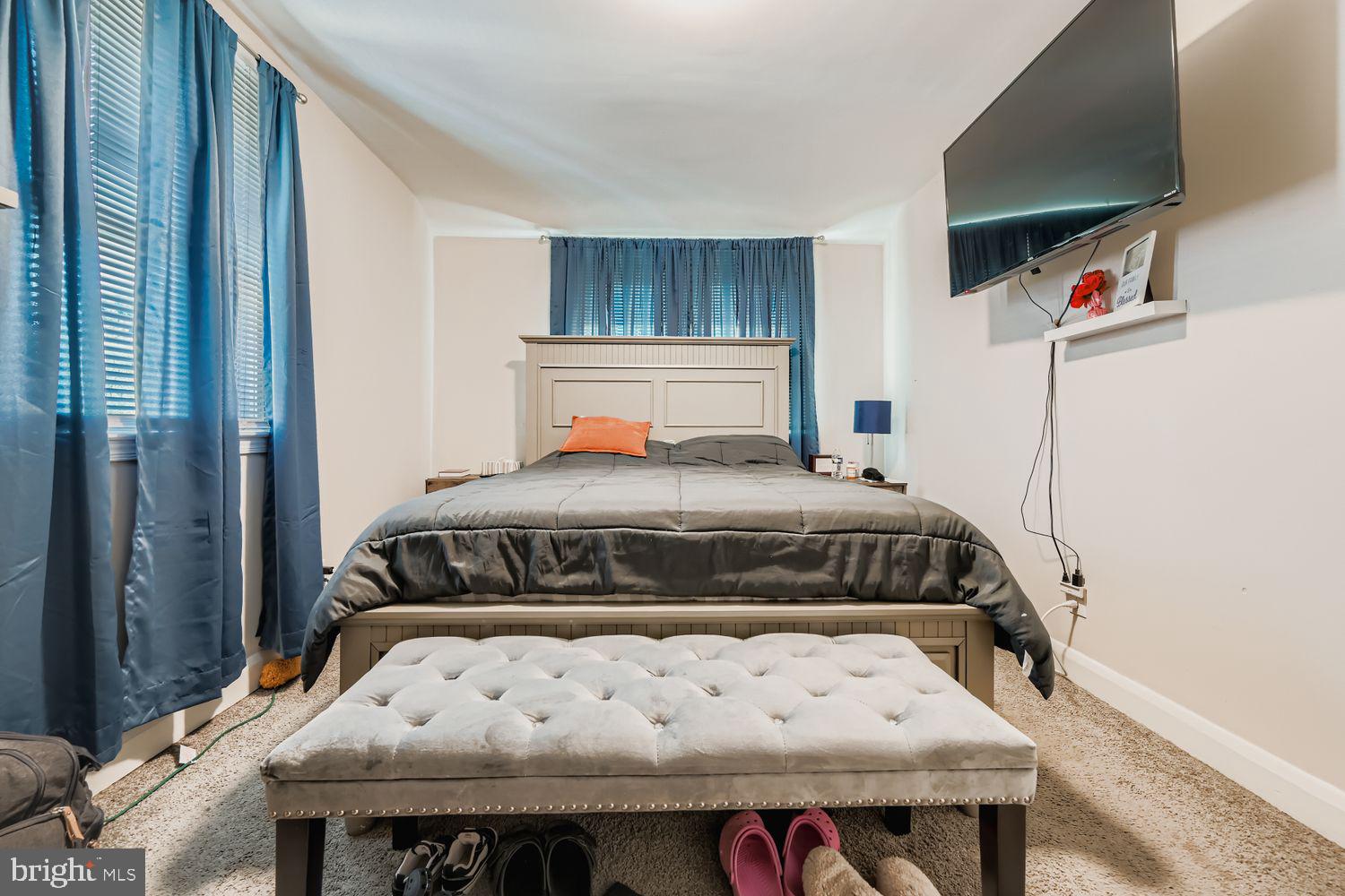 HAMILTON HILLS - Residential